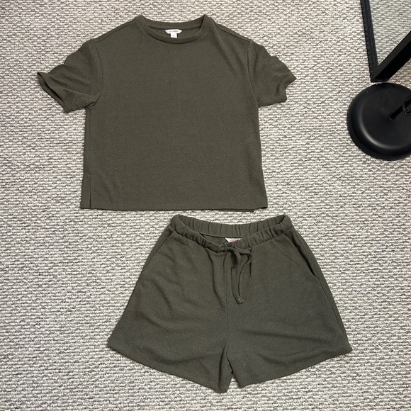 JOE FRESH MATCHING SET - Picture 1 of 12